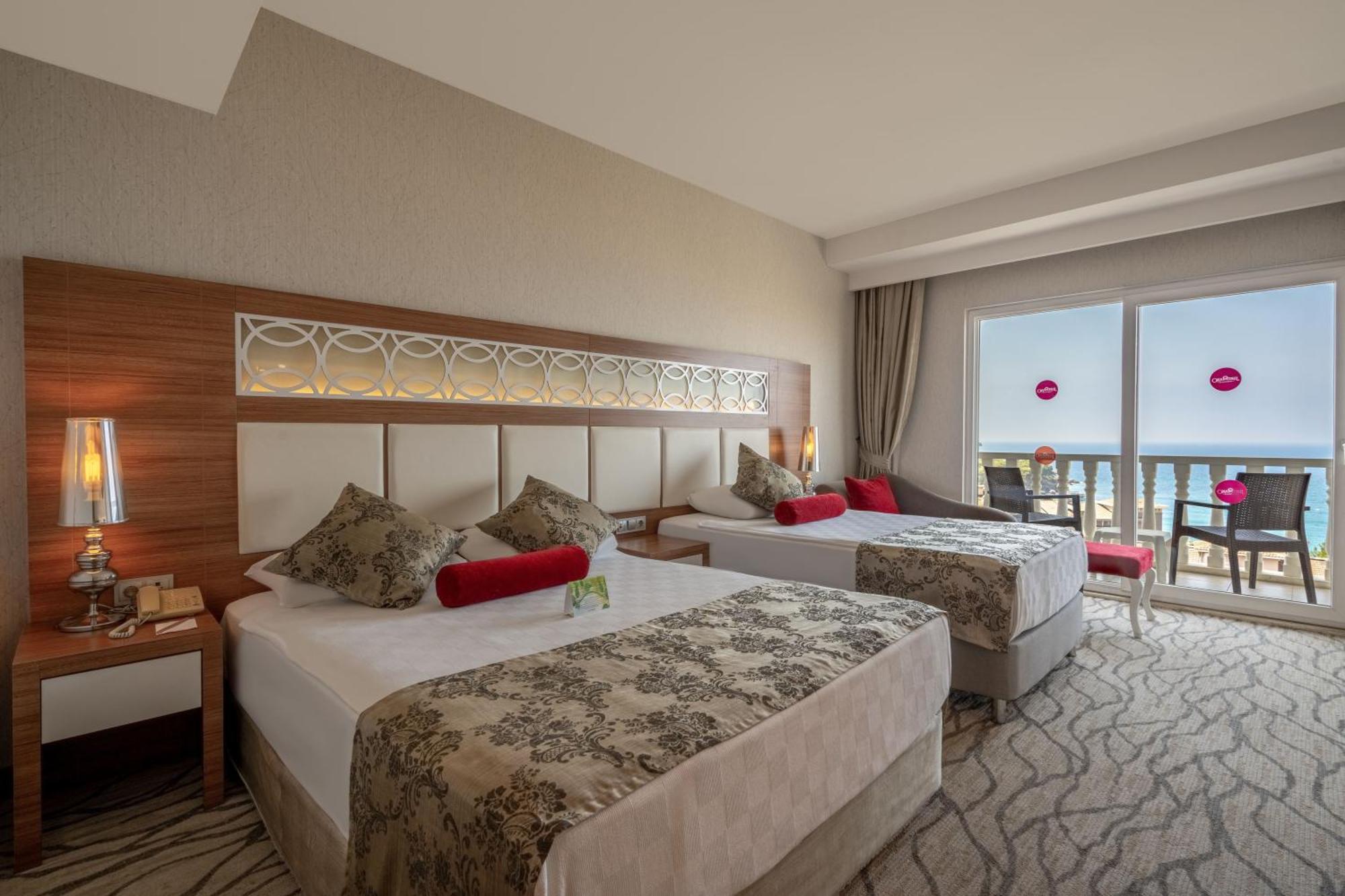 Justiniano Theodora Resort Okurcalar Oda fotoğraf